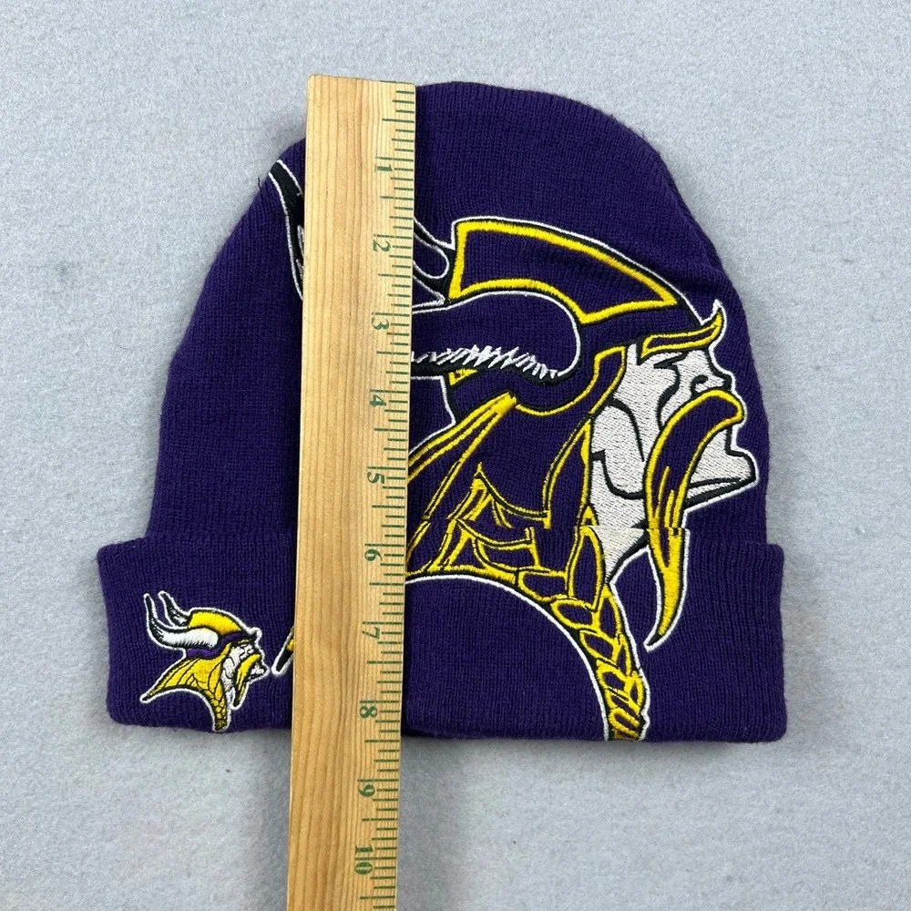 VTG NFL Minnesota Vikings Beanie Mens Embroidered Knit Hat Winter Game Day OSFM